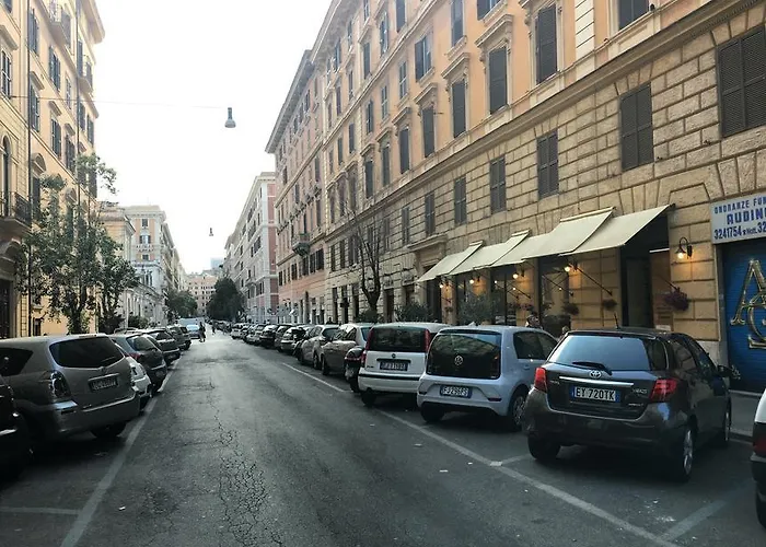 Konukevi Mirhome 4*